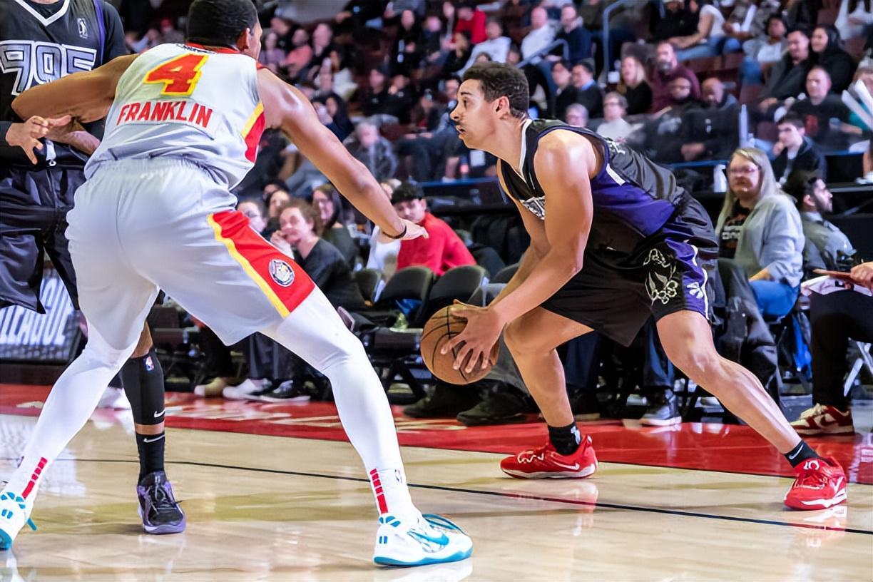 开云体育-先签后裁！猛龙如此操作是为了给前田纳西后场8.53万美元奖励？