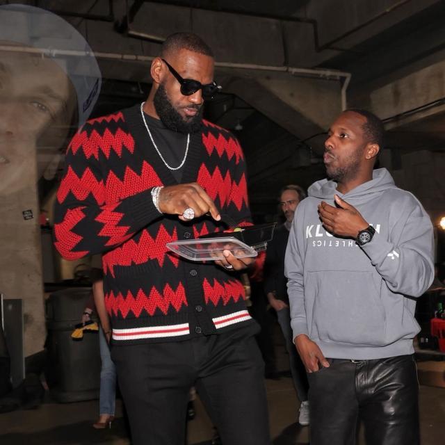 富保罗建议用小里换JJJ 詹姆斯紧急表态撇清关系