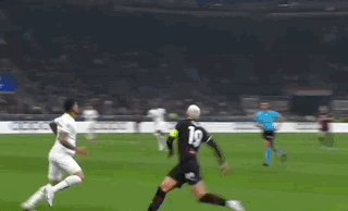 开云APP-小负米兰，热刺4天双线溃败？孔蒂扬言主场大反攻！