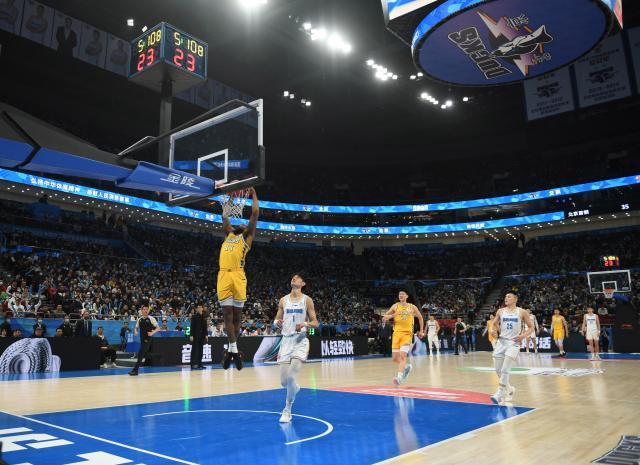 谁能搭上CBA季后赛末班车？人情世故或再现江湖