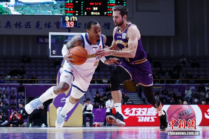 CBA常规赛：北京控股队负于浙江方兴渡队|浙江队|体育馆|男子篮球|职业联赛|北控男篮_新浪体育_新浪新闻