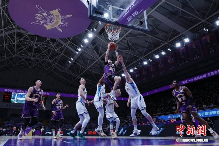 CBA常规赛：北京控股队负于浙江方兴渡队|浙江队|体育馆|男子篮球|职业联赛|北控男篮_新浪体育_新浪新闻