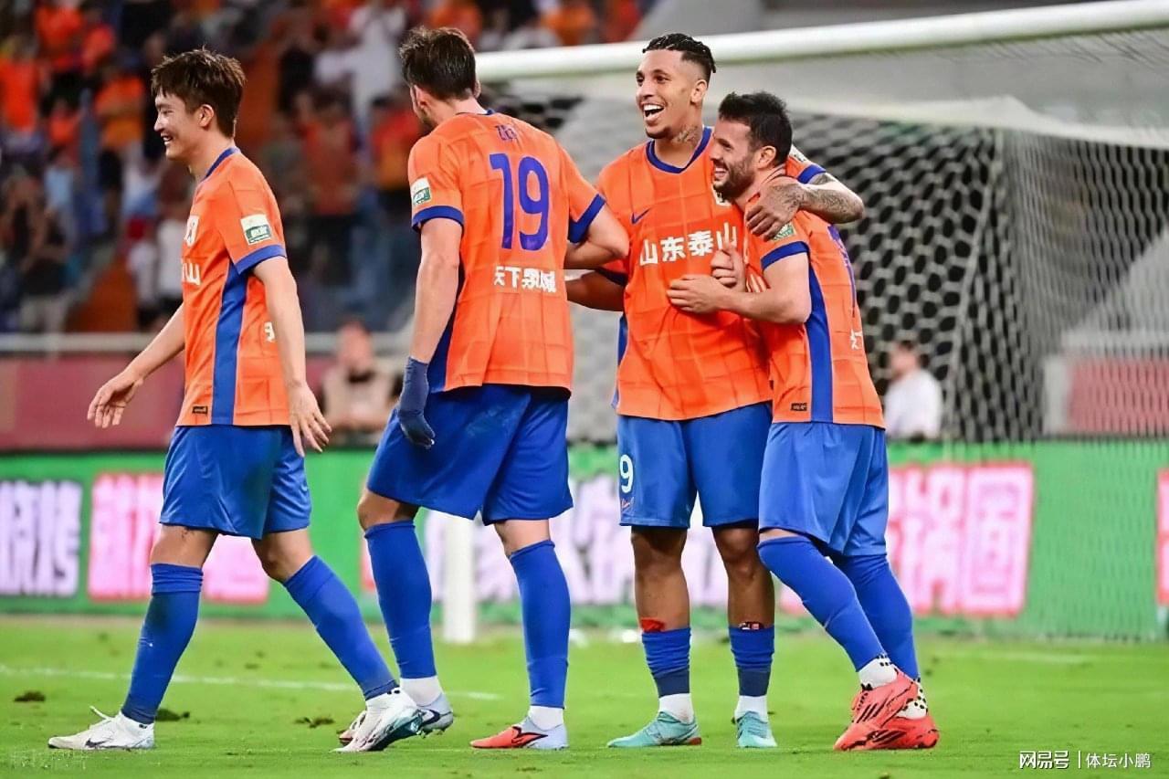 开云-泰山队重磅换刀！洛佩斯离队，替身即将空降，联手克雷桑引爆中超