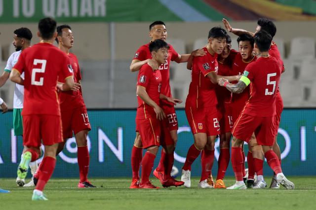 开云体育-【聚焦】比分拼劲难掩尴尬 脸面仍需一点一点踢回来