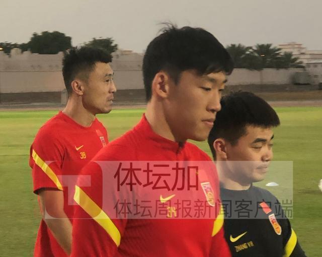 开云官网-金敬道恐将缺席中阿之战 戴伟浚已经归队参加合练