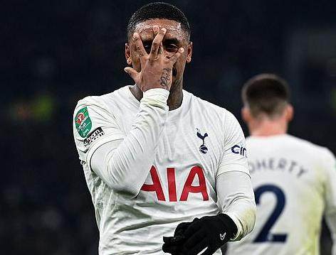 开云-从“带不动”到“剑指奖杯” 孔氏热刺正逐渐走上轨道