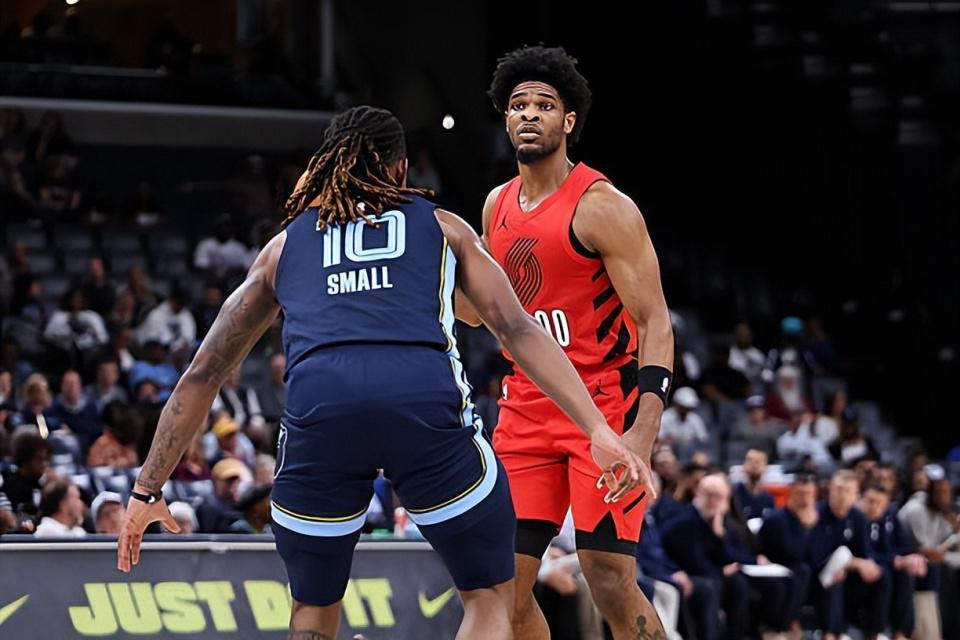 开云-一场比一场打得差！开拓者榜眼郎的状态怎么能差到这种程度？