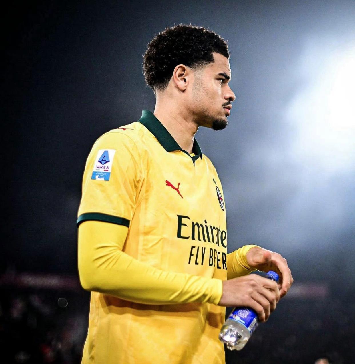 开云体育-又一个巴尔泰萨吉？米兰21岁右翼卫进步明显，成萨56合格轮换