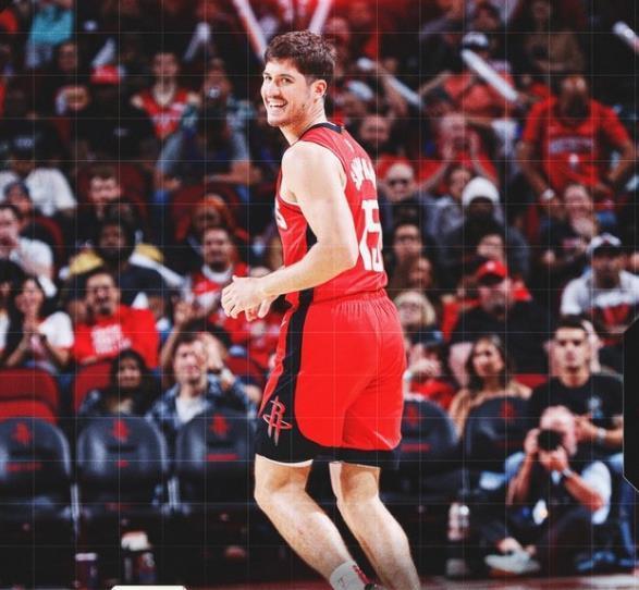 开云-斯通选对人？火箭选中1人，收获4大技能，补强2个位置，解放3核心