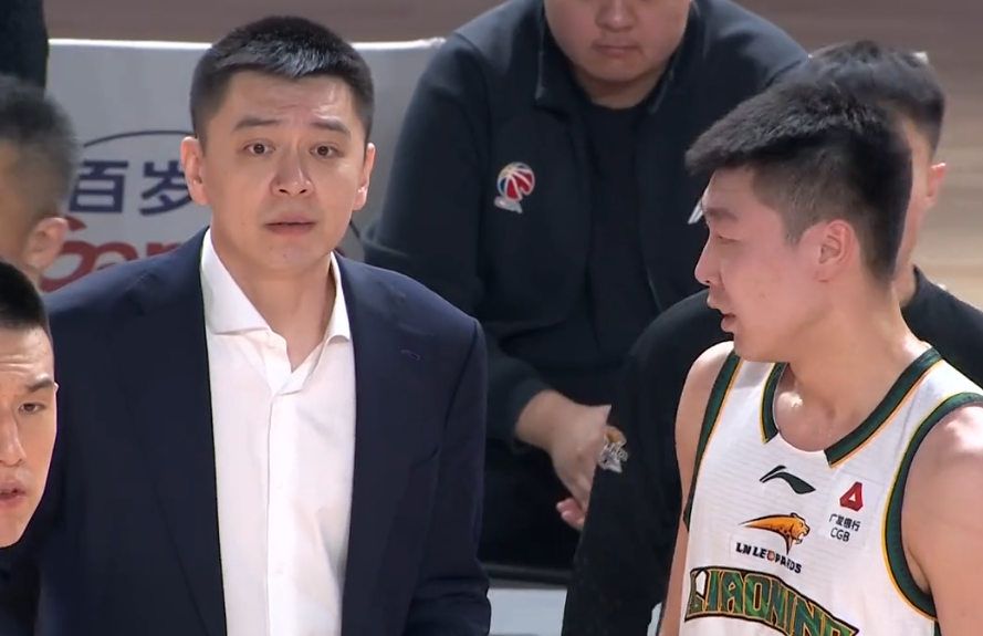 开云-末节4分苦吞4连败！曝杨鸣已经下课，辽宁球迷评论区炸锅，太讽刺