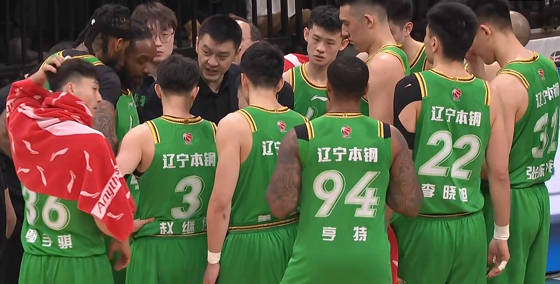 开云-末节4分苦吞4连败！曝杨鸣已经下课，辽宁球迷评论区炸锅，太讽刺