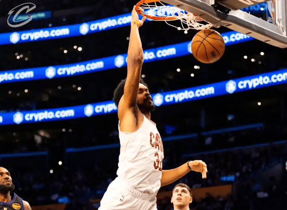 开云体育-湖人14分大胜骑士东契奇创队史纪录！但真相是：两队都在“演”？