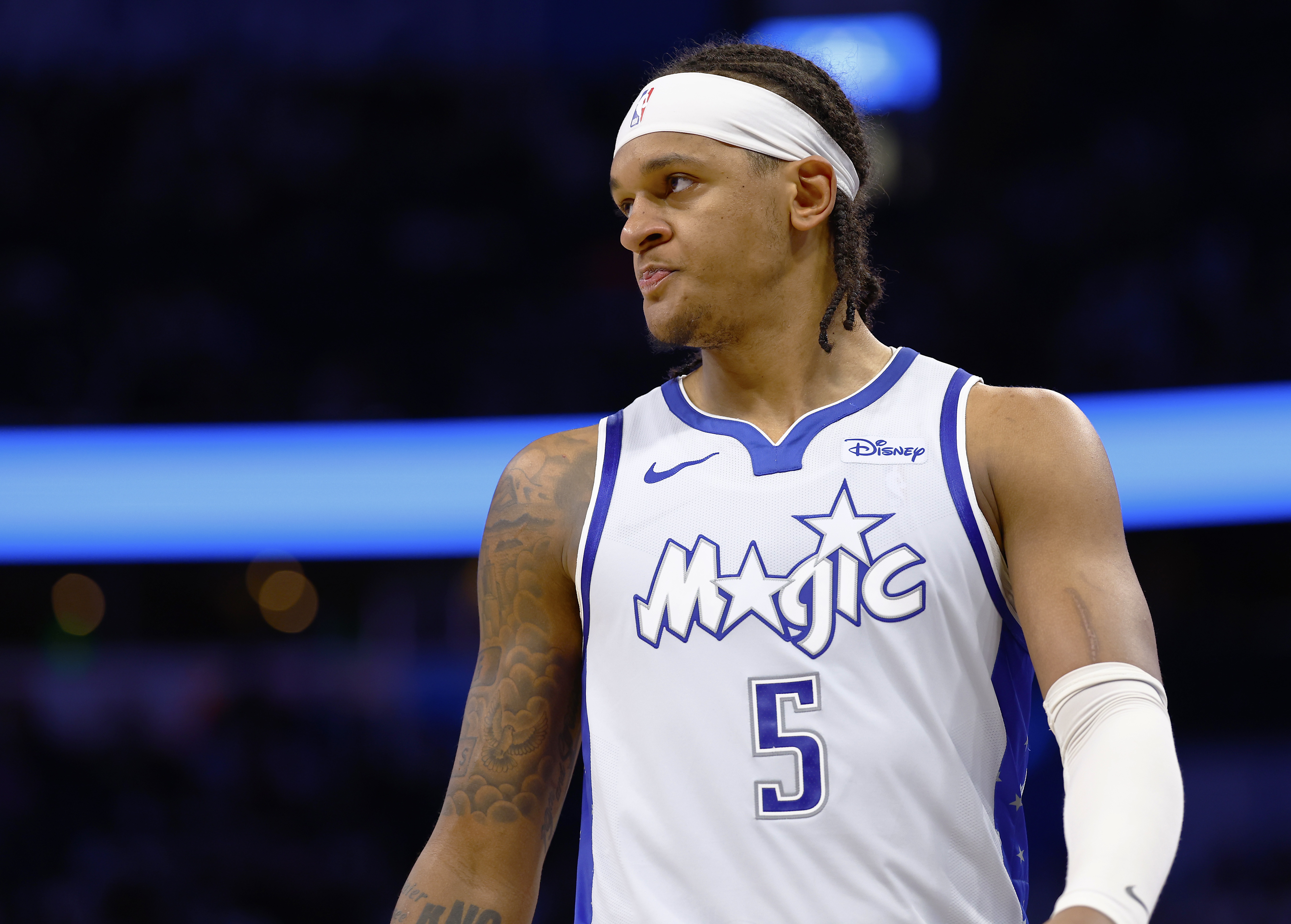 开云APP-班凯罗：享受狄龙带来的身体对抗 但这也是我们的比赛方式